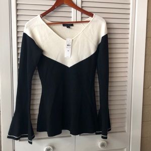 Black & cream light sweater Blouse brand new